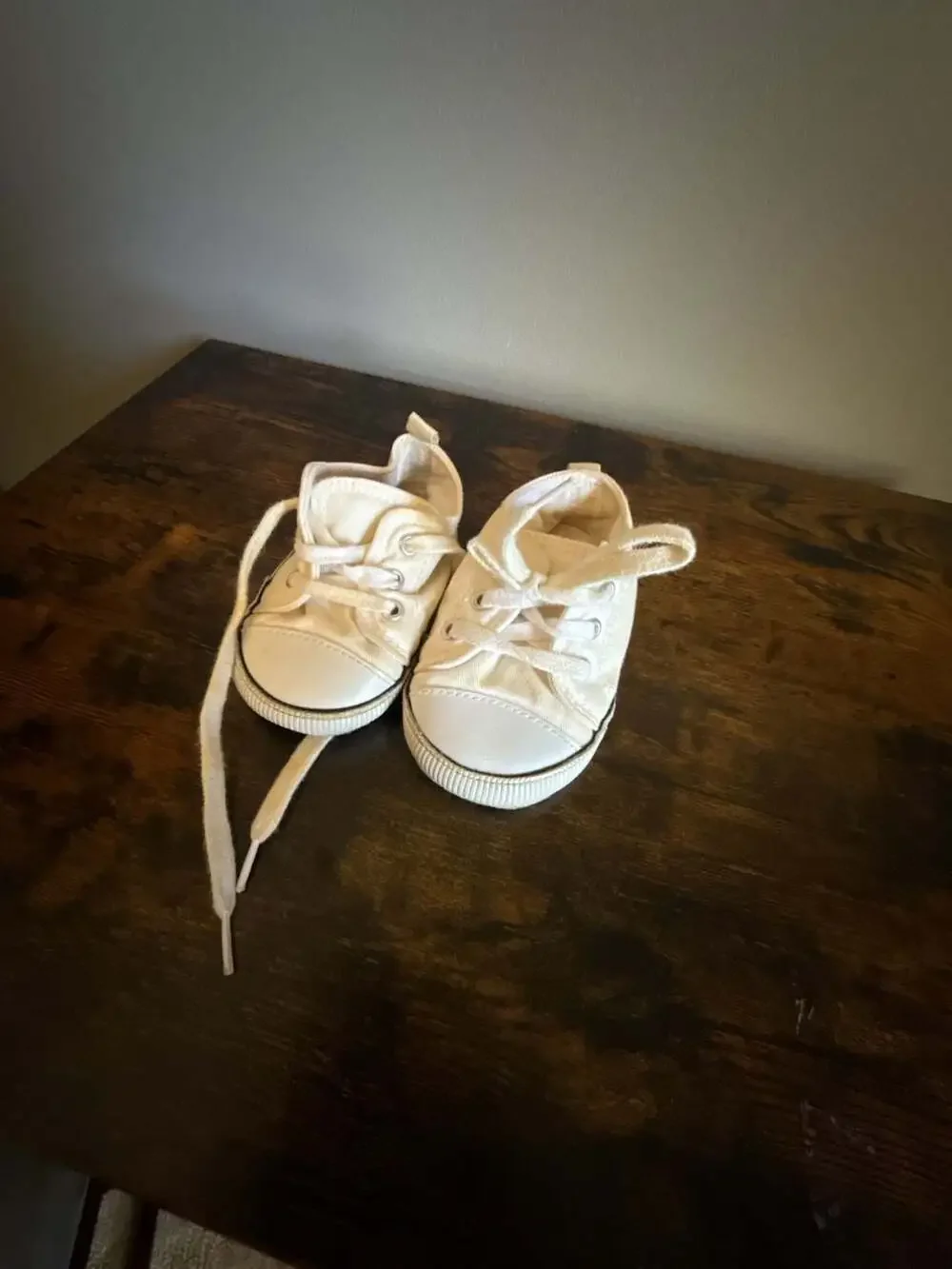 Old Navy Baby White Canvas Crib Sneakers